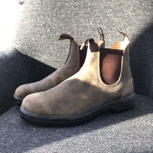 Barely worn Blundstone rustic brown size US W 11